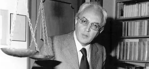 Amava molto Luino. Per questo la prendeva in giro