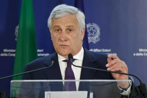 Tajani risponde a Zelensky: "Ingeneroso nei confronti dell'Europa"