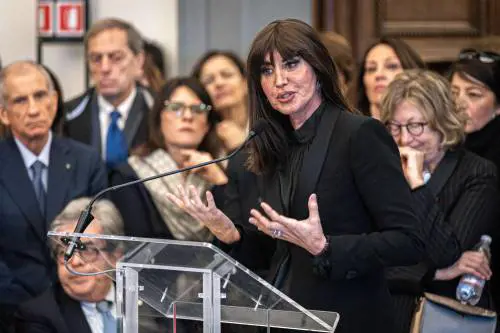 "Italia centrale nell'Artico. Iran, noi dalla parte giusta. I 5s ossessionati da Trump"