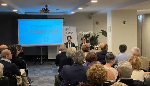 Sorrisi, voglia di libertà e di verità, la prima giornata della festa dei lettori de il Giornale: “Lo leggo dal primo giorno…”