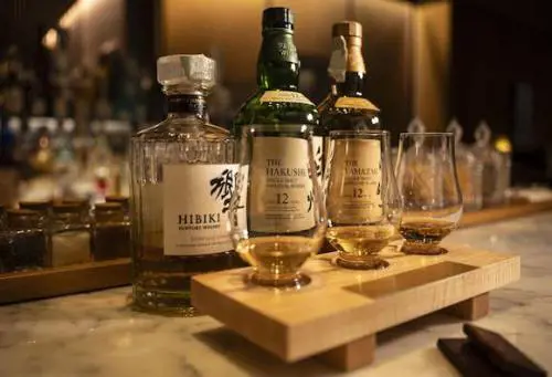 Laphroaig e Suntory, all’Hyatt il viaggio tra Scozia e Giappone