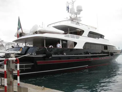 Valentino e il suo superyacht varato da Sofia Loren: tutti i segreti di uno dei panfili tuttora più ammirati