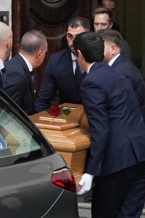 L'ultimo saluto a Valentino: a Roma la camera ardente per rendere omaggio al genio della moda