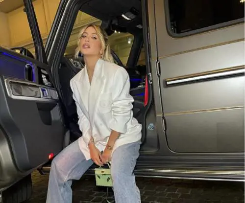 Wanda Nara, multe stradali per 10mila euro: "Ho circa 20 auto, difficile capire a quale si riferiscano"