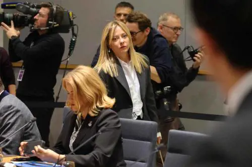 Merz-Meloni, l’asse per la svolta Ue. "Un piano per renderla più veloce"