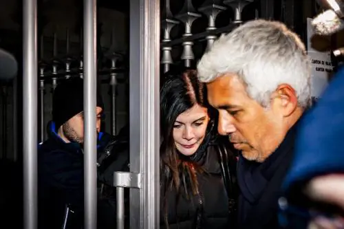 "L'indagine può estendersi". Chi rischia adesso per la strage di Crans-Montana