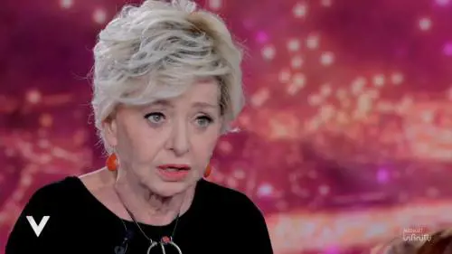 Enrica Bonaccorti: "Ho ripreso la chemio, il tumore non si è ridotto"