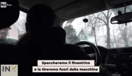 Minneapolis, l'Ice ferma anche i giornalisti italiani: "Spaccheremo il finestrino"