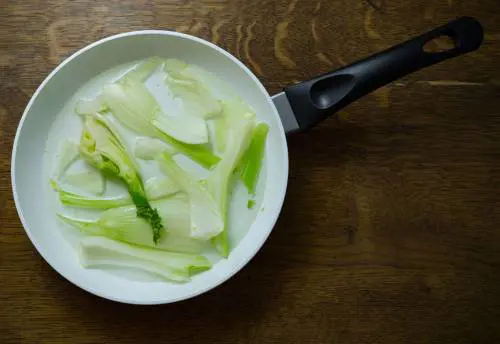 Finocchio, tutti i benefici per il fegato e l'intestino: le parti da non buttare mai e come prepararlo