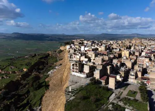 "Nei contratti delle case inserire i rischi geologici. Conoscerli è un diritto"