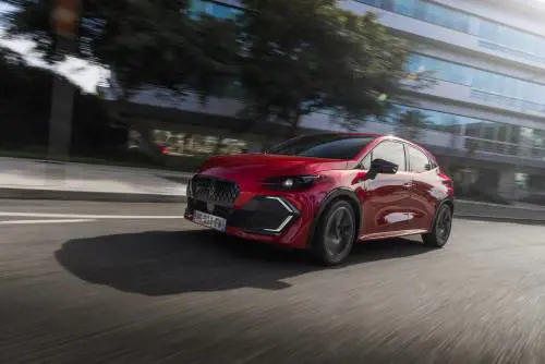 Renault Clio, la piattaforma modulare sa evolversi con mestiere