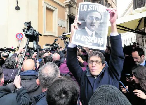 La censura dem in Parlamento