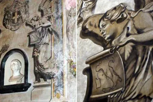 "Un angelo con il volto di Giorgia Meloni". La segnalazione nella basilica di San Lorenzo in Lucina a Roma. La premier sui social: "Decisamente non somiglio a un angelo". La sinistra: "Culto personalità da regime"