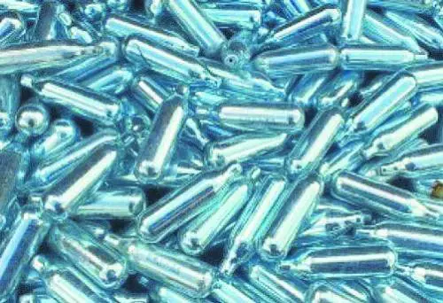 Allarme droga della risata. A Limbiate divieto di gas