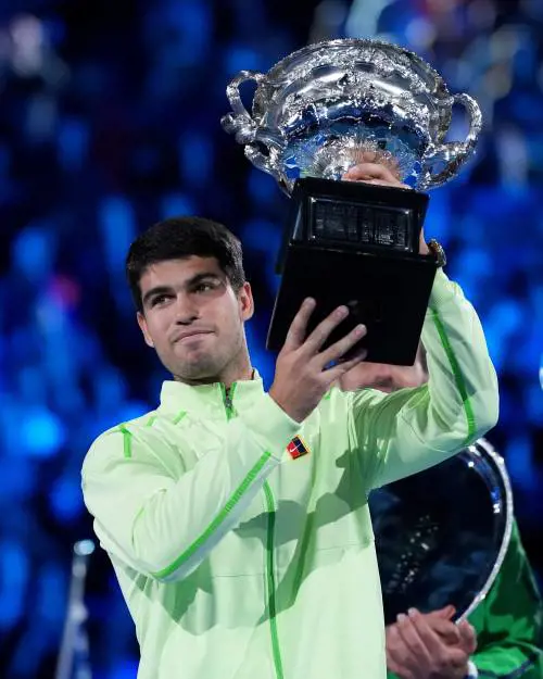 Australian Open, il re è Alcaraz: Djokovic sconfitto in 4 set