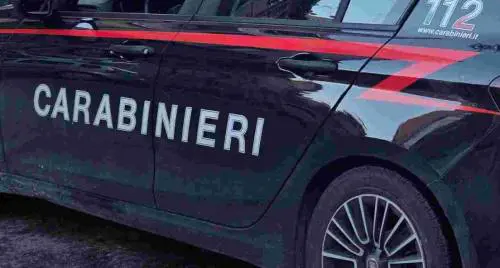 Revenge porn, abusa di una 16enne e poi la minaccia