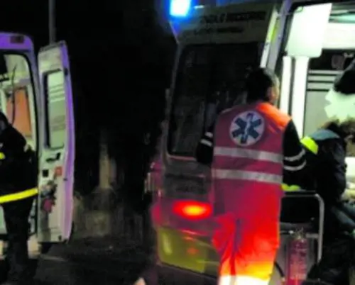 Precipita dall'ottavo piano dopo una lite. Ipotesi omicidio per 31enne colombiano