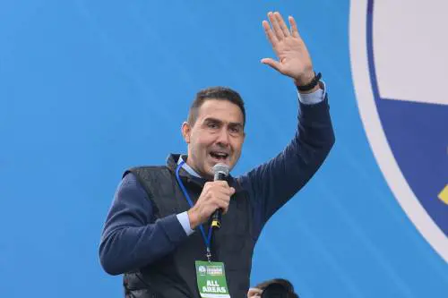 Vannacci: "Ciao Lega, vado da solo". Salvini deluso: "La parola è sacra"