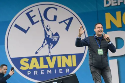 Quelle ombre sull'addio e i sospetti su Renzi. Giurò: "Il Carroccio? Non sarà mai un taxi"