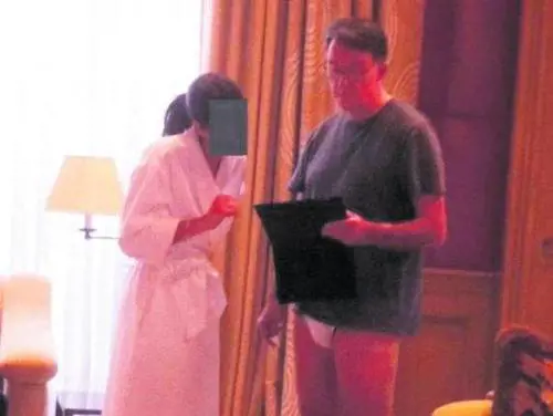 Lo scandalo Epstein travolge Mandelson. E spunta un figlio