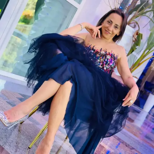 Rischiava l'amputazione. Oggi fa danza aerea