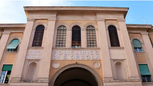 Bimba di due anni colpita da meningite tubercolare: ricoverata in gravi condizioni. Scattano i controlli. Cos’è la patologia 