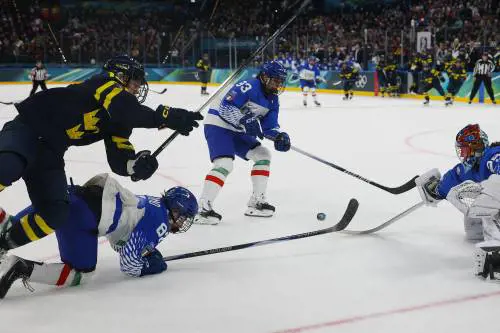Milano-Cortina, la Svezia affonda l’Italia femminile di hockey su ghiaccio