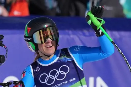 Milano-Cortina, bronzo per Sofia Goggia: terzo podio consecutivo ai Giochi. Sesta Pirovano, decima Brignone