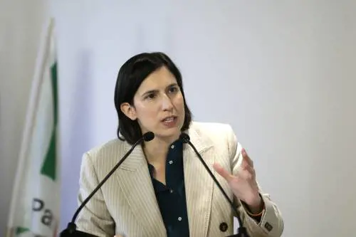 Il tifo contro della sinistra anti-italiana