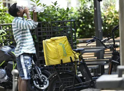 Glovo finisce sotto la lente della Procura di Milano per caporalato