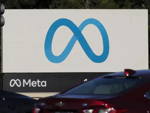 L'Ue accusa Meta di violare le norme Antitrust con i suoi assistenti IA