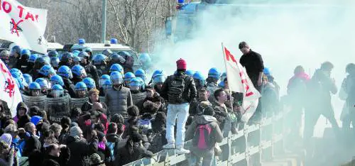 Salis e quel filo rosso fino a Cospito e le bombe: dove nasce la guerriglia