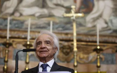 Non smise mai di cercare l'infinito. Ma nell'Universo trovò anche  la presenza di Dio