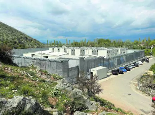 Più diritti ai veri profughi e stretta alle sentenze creative. "Ma il potere dei giudici resta"