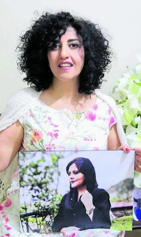 "Torturano Mohammadi. Ma il regime è spacciato"