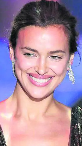 Tiziano Ferro ospite a Sanremo e Irina Shayk co-conduttrice