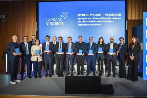 Intesa porta in road show i tesori del Made in Italy