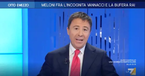 “Favorisce la sinistra...”. Bocchino smonta Vannacci in diretta 