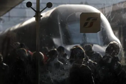 Quelli che tollerano gli attentati ai treni