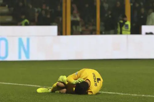 Petardo contro Audero durante Cremonese-Inter, Daspo di 4 anni al 19enne ultrà