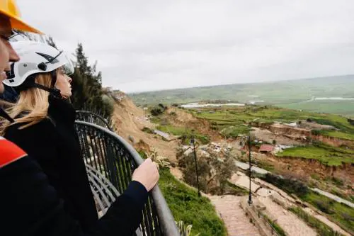 Meloni torna nella zona rossa di Niscemi: "Mai fermarsi o mollare, stanziati 150 milioni"