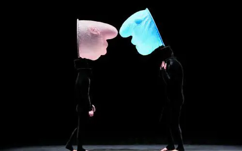 I mimi di Mummenschanz "musicisti del silenzio"