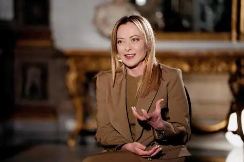 La sfida di Meloni: "Votate per voi, non contro di me"