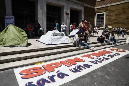 La fake della "cittadinanza attiva"