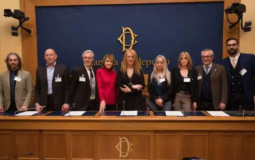 “I cavalli sono amici”. Brambilla presenta pdl anti-macellazione