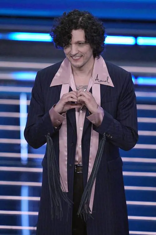 "Stella Stellina", qual è il significato della canzone di Ermal Meta a Sanremo 2026