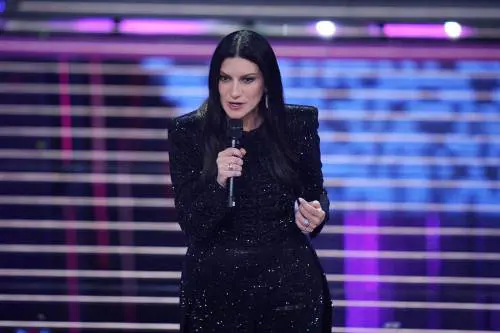 Sanremo, la seconda serata attraverso i look più significativi