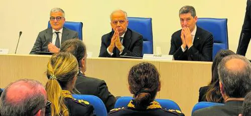 Piantedosi: "Sono fatti gravi e dolorosi. No a chi getta fango sulle forze dell'ordine"