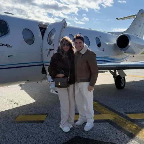 Sal Da Vinci, chi è la moglie Paola Pugliese alla quale è dedicata "Per sempre sì"