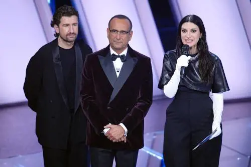 Sanremo, i look migliori e peggiori della quarta serata 